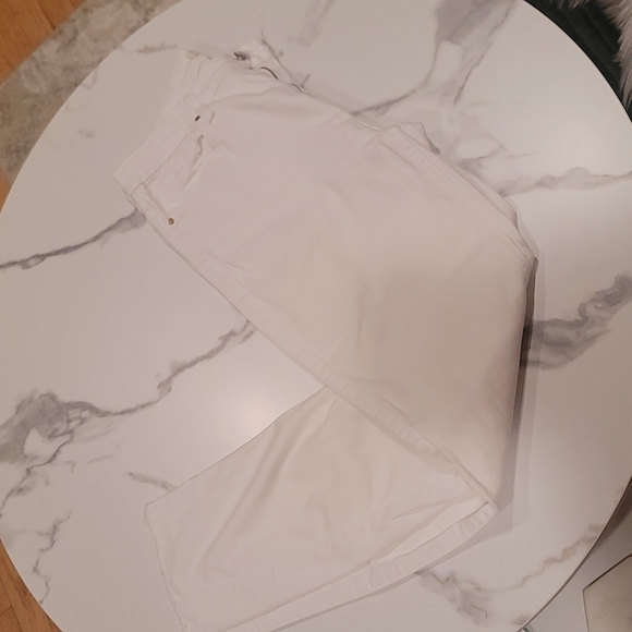 Jen 7 White Jeans - Picture 1 of 8